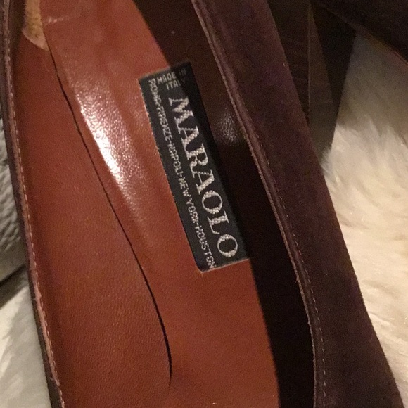 Shoes - Picture 2 of 3